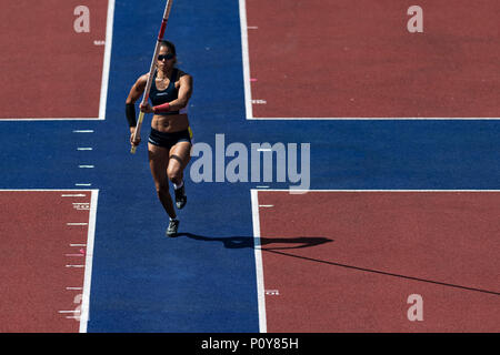 Stockholm, Sweden. 10th Jun, 2018. Woman pole vault with Angelica Bengtsson (SWE) at in Diamond league during the Bauhaus event at the Olympic arena Stockholm Stadion in hot weather. Credit: Stefan Holm/Alamy Live News Stock Photo