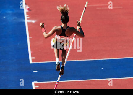 Stockholm, Sweden. 10th Jun, 2018. Woman pole vault with Angelica Bengtsson (SWE) at in Diamond league during the Bauhaus event at the Olympic arena Stockholm Stadion in hot weather. Credit: Stefan Holm/Alamy Live News Stock Photo