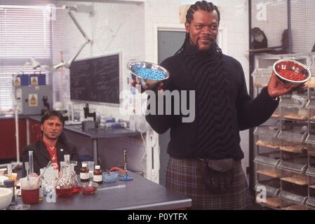 Original Film Title: THE 51ST STATE.  English Title: THE 51ST STATE.  Film Director: RONNY YU.  Year: 2001.  Stars: SAMUEL L. JACKSON; ROBERT CARLYLE. Credit: SCREEN GEMS / Album Stock Photo