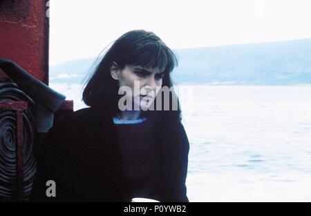 Original Film Title: DOLORES CLAIBORNE.  English Title: DOLORES CLAIBORNE.  Film Director: TAYLOR HACKFORD.  Year: 1995.  Stars: JENNIFER JASON LEIGH. Credit: CASTLE ROCK ENTERTAINMENT / CLIFFORD, JOHN / Album Stock Photo