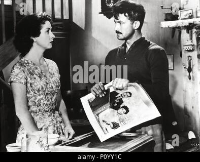 Original Film Title: L' AMANT DE LADY CHATTERLEY.  English Title: LADY CHATTERLEY'S LOVER.  Film Director: MARC ALLEGRET.  Year: 1955.  Stars: DANIELLE DARRIEUX; ERNO CRISA. Credit: ORSAY FILMS/REGIE DU FILM / Album Stock Photo