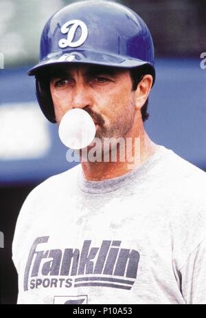 Original Film Title: MR BASEBALL.  English Title: MR BASEBALL.  Film Director: KEN TAKAKURA; FRED SCHEPISI.  Year: 1992.  Stars: TOM SELLECK. Credit: UNIVERSAL PICTURES / LARI, EMILIO / Album Stock Photo