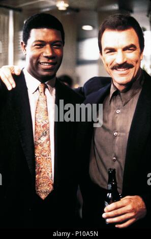 Original Film Title: MR BASEBALL.  English Title: MR BASEBALL.  Film Director: KEN TAKAKURA; FRED SCHEPISI.  Year: 1992.  Stars: TOM SELLECK; DENNIS HAYSBERT. Credit: UNIVERSAL PICTURES / LARI, EMILIO / Album Stock Photo