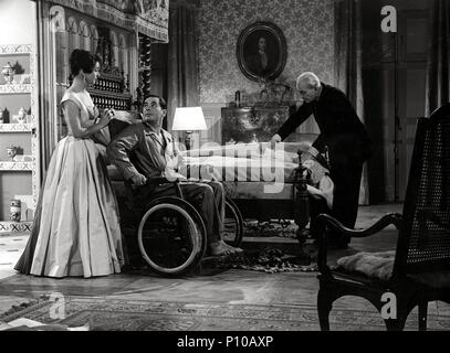 Original Film Title: L' AMANT DE LADY CHATTERLEY.  English Title: LADY CHATTERLEY'S LOVER.  Film Director: MARC ALLEGRET.  Year: 1955.  Stars: DANIELLE DARRIEUX; LEO GENN. Credit: ORSAY FILMS/REGIE DU FILM / Album Stock Photo