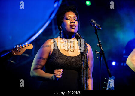 Carmagnola, Italy. 09th June, 2018. Durga McBroom (Pink Floyd and David Gilmour vocalist) performs in Carmagnola . Credit: Alberto Gandolfo/Pacific Press/Alamy Live News Stock Photo