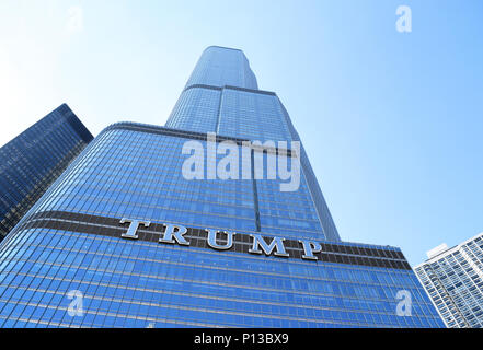 CHICAGO, ILLINOIS (USA) - JULY 22nd, 2016: Trump Tower skyscraper building on Chicago River Stock Photo