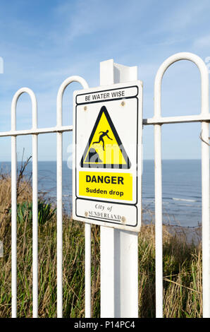 'Sudden Drop' Warning at Roker Cliffs, Roker, Sunderland Stock Photo