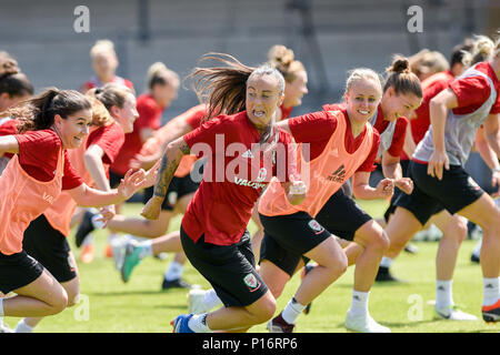 Newport, Wales, UK. 11th June, 2018. Wales Womens International Team Training, Newport City Stadium, Newport, 11/6/18: Wales team train ahead of their crucial world cup qualifier against Russia Credit: Andrew Dowling/Influential Photography/Alamy Live News Stock Photo