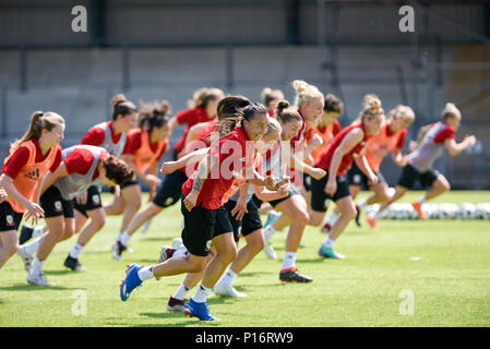Newport, Wales, UK. 11th June, 2018. Wales Womens International Team Training, Newport City Stadium, Newport, 11/6/18: Wales team train ahead of their crucial world cup qualifier against Russia Credit: Andrew Dowling/Influential Photography/Alamy Live News Stock Photo