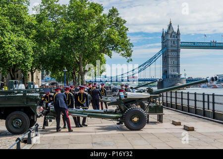London, UK. 11th June 2018. The guns come out of action and are towed out - The Honourable Artillery Company (HAC), the City of London’s Reserve Army Regiment, fire a 62 Gun Royal Salute at the Tower of London in honour of the 97th birthday of His Royal Highness The Prince Philip, Duke of Edinburgh.. The three L118 Ceremonial Light Guns fired at ten second intervals.  Whilst a Royal Salute normally comprises 21 guns, this is increased to 41 if fired from a Royal Park or Residence. Credit: Guy Bell/Alamy Live News Stock Photo