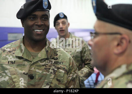 army civil affairs beret