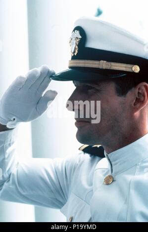Original Film Title: AN OFFICER AND A GENTLEMAN.  English Title: AN OFFICER AND A GENTLEMAN.  Film Director: TAYLOR HACKFORD.  Year: 1982.  Stars: RICHARD GERE. Credit: PARAMOUNT PICTURES / Album Stock Photo