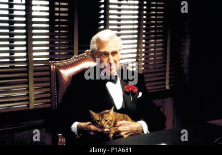 Original Film Title: JANE AUSTEN'S MAFIA!.  English Title: JANE AUSTEN'S MAFIA!.  Film Director: JIM ABRAHAMS.  Year: 1998.  Stars: LLOYD BRIDGES. Credit: TOUCHSTONE PICTURES / Album Stock Photo