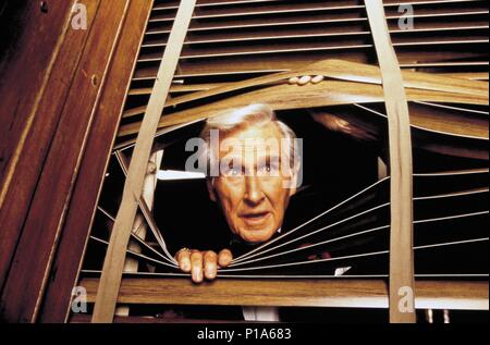 Original Film Title: JANE AUSTEN'S MAFIA!.  English Title: JANE AUSTEN'S MAFIA!.  Film Director: JIM ABRAHAMS.  Year: 1998.  Stars: LLOYD BRIDGES. Credit: TOUCHSTONE PICTURES / Album Stock Photo