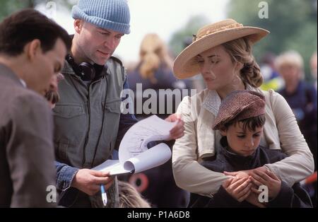 Original Film Title: FINDING NEVERLAND.  English Title: FINDING NEVERLAND.  Film Director: MARC FORSTER.  Year: 2004.  Stars: JOHNNY DEPP; KATE WINSLET; MARC FORSTER. Copyright: Editorial inside use only. This is a publicly distributed handout. Access rights only, no license of copyright provided. Mandatory authorization to Visual Icon (www.visual-icon.com) is required for the reproduction of this image. Credit: MIRAMAX / COOTE, CLIVE / Album Stock Photo