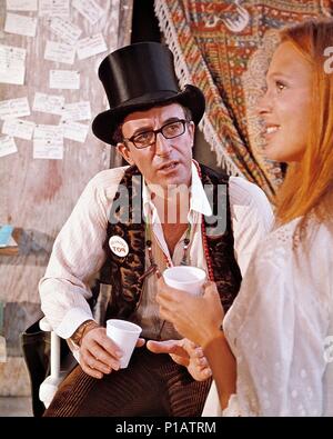 Original Film Title: I LOVE YOU, ALICE B. TOKLAS.  English Title: I LOVE YOU, ALICE B. TOKLAS.  Film Director: HY AVERBACK.  Year: 1968.  Stars: PETER SELLERS; LEIGH TAYLOR-YOUNG. Credit: WARNER BROTHERS / Album Stock Photo