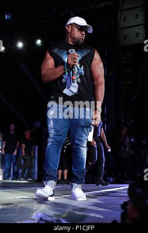 East Rutherford, NJ, USA. 10th June, 2018. Timbaland on stage for Hot 97 Summer Jam 2018, MetLife Stadium, Meadowlands Sports Complex, East Rutherford, NJ June 10, 2018. Credit: Jason Mendez/Everett Collection/Alamy Live News Stock Photo