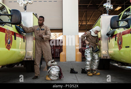 Marine Corps ARFF members of Headquarters and Headquarters Squadron at ...