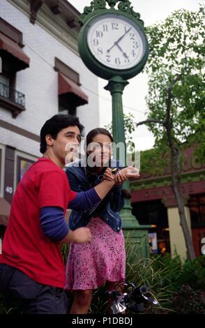 Original Film Title: CLOCKSTOPPERS.  English Title: CLOCKSTOPPERS.  Film Director: JONATHAN FRAKES.  Year: 2002.  Stars: JESSE BRADFORD; PAULA GARCES. Credit: PARAMOUNT PICTURES / BARIUS, CLAUDETTE / Album Stock Photo