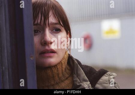 EMILY MORTIMER in DEAR FRANKIE, 2004, directed by SHONA AUERBACH