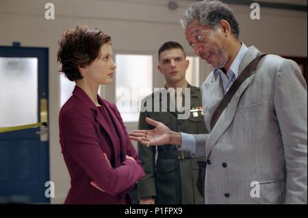 Original Film Title: HIGH CRIMES.  English Title: HIGH CRIMES.  Film Director: CARL FRANKLIN.  Year: 2002.  Stars: MORGAN FREEMAN; ASHLEY JUDD; ADAM SCOTT. Credit: 20TH CENTURY FOX / TALAMON, BRUCE / Album Stock Photo