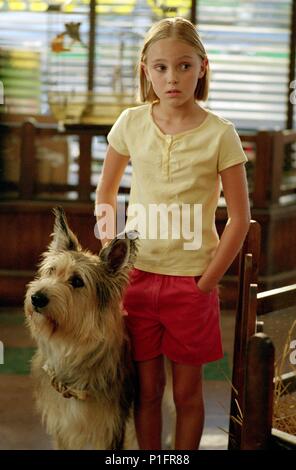 Original Film Title: BECAUSE OF WINN-DIXIE.  English Title: BECAUSE OF WINN-DIXIE.  Film Director: WAYNE WANG.  Year: 2005.  Stars: ANNASOPHIA ROBB. Credit: 20TH CENTURY FOX / Album Stock Photo