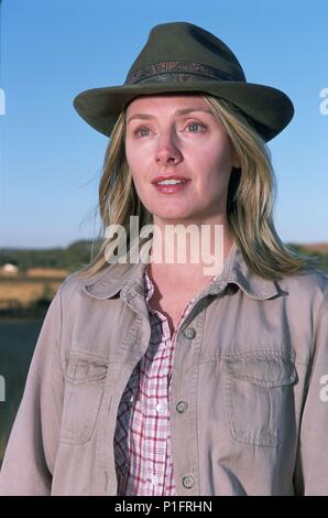 Hope Davis Film: Duma (USA 2005) Characters: Kristin Director: Carroll