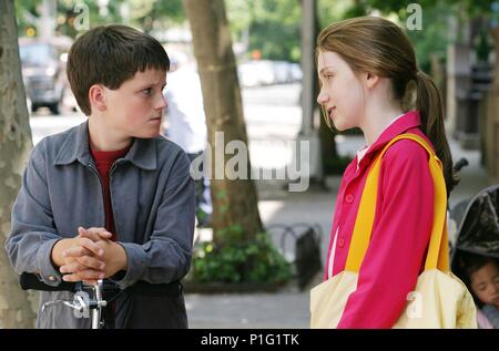 Original Film Title: LITTLE MANHATTAN.  English Title: LITTLE MANHATTAN.  Film Director: MARK LEVIN.  Year: 2005.  Stars: JOSH HUTCHERSON; CHARLIE RAY. Credit: 20TH CENTURY FOX / BAILEY, K.C. / Album Stock Photo