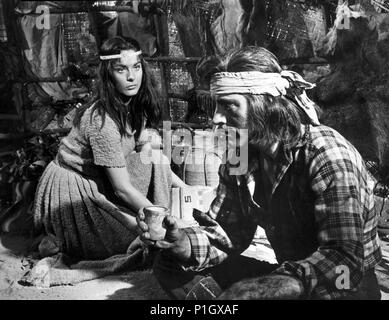 Original Film Title: APACHE.  English Title: APACHE.  Film Director: ROBERT ALDRICH.  Year: 1954.  Stars: BURT LANCASTER; JEAN PETERS. Credit: UNITED ARTISTS/HECHT-HILL-LANCASTER / Album Stock Photo