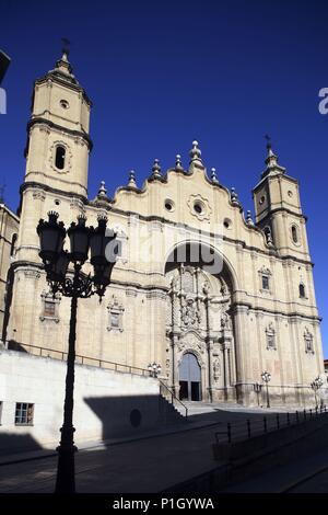 SPAIN - ARAGON - Bajo Aragón (district) - TERUEL. Alcañiz; Colegiata de Santa María la Mayor; fachada renacentista. Stock Photo