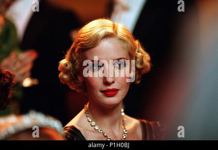 Original Film Title: MRS. HENDERSON PRESENTS.  English Title: MRS. HENDERSON PRESENTS.  Film Director: STEPHEN FREARS.  Year: 2005.  Stars: KELLY REILLY. Credit: BBC FILMS / Album Stock Photo