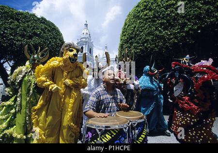 Ponce; comparse de Vejigantes, carnaval en Plaza de Delicias. Stock Photo