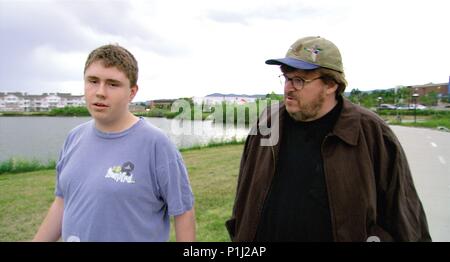 Original Film Title: BOWLING FOR COLUMBINE.  English Title: BOWLING FOR COLUMBINE.  Film Director: MICHAEL MOORE.  Year: 2002.  Stars: MICHAEL MOORE; MARK TAYLOR. Credit: METRO GOLDWYN MAYER / Album Stock Photo