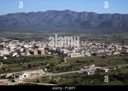 SPAIN - Catalonia - Montsià (district) - TARRAGONA. Ulldecona; vista del pueblo desde el Castillo. Stock Photo