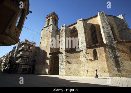 SPAIN - Catalonia - Montsià (district) - TARRAGONA. Ulldecona; Esglesia parroquial de Sant Lluç (gótica). Stock Photo