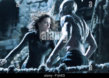 Original Film Title: UNDERWORLD: EVOLUTION.  English Title: UNDERWORLD: EVOLUTION.  Film Director: LEN WISEMAN.  Year: 2006.  Stars: KATE BECKINSALE. Credit: LAKESHORE ENTERTAINMENT/SCREEN GERMS INC. / Album Stock Photo