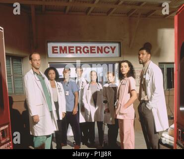 Original Film Title: ER-TV.  English Title: ER-TV.  Year: 1994.  Stars: GEORGE CLOONEY; ERIQ LA SALLE; ANTHONY EDWARDS; JULIANNA MARGULIES; GLORIA REUBEN; NOAH WYLE; LAURA INNES; SHERRY STRINGFIELD. Credit: WARNER BROS TV/AMBLIN TV / Album Stock Photo