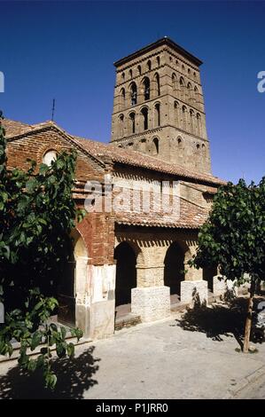 San Lorenzo Church in Sahagún, Spain 1110 by Romanesque Architecture ...