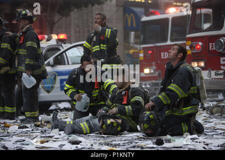 Original Film Title: WORLD TRADE CENTER.  English Title: WORLD TRADE CENTER.  Film Director: OLIVER STONE.  Year: 2006. Credit: PARAMOUNT PICTURES / DUHAMEL, FRANÇOIS / Album Stock Photo