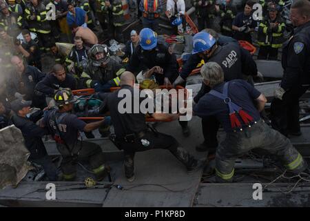 Original Film Title: WORLD TRADE CENTER.  English Title: WORLD TRADE CENTER.  Film Director: OLIVER STONE.  Year: 2006. Credit: PARAMOUNT PICTURES / DUHAMEL, FRANÇOIS / Album Stock Photo