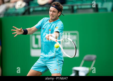 Nottingham Tennis Centre, Nottingham, UK. 12th June, 2018. The Nature Valley Open Tennis Tournament; Forehand from Cameron Norrie (GBR) in his match with Tatsuma Ito (JPN) Credit: Action Plus Sports/Alamy Live News Stock Photo