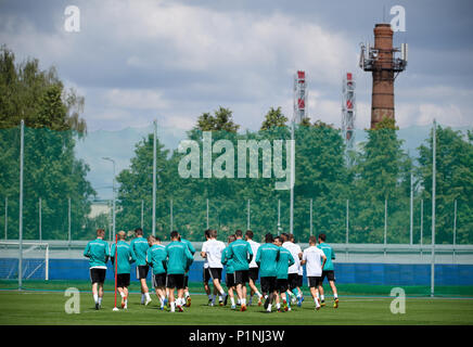 Vatutinki, Russland. 13th June, 2018. The first training in Vatutinki. Feature, decorative image, background, wallpaper GES/Football/World Cup 2018 Russia: DFB kick-off training Moscow/Vatutinki, 13.06.2018 GES/Soccer/Football/Worldcup 2018 Russia: DFB Starting Practice, Moskow/Watutinki, June 13, 2018 | usage worldwide Credit: dpa/Alamy Live News Stock Photo