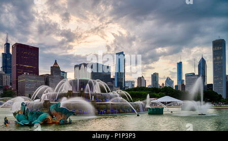 Buckingham fountain in Grant Park, Chicago Stock Photo