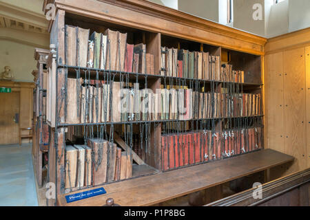 Chained Library in Hereford Cathedral, Hereford, Herefordshire, England, UK Stock Photo