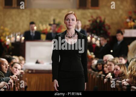 Original Film Title: DESPERATE HOUSEWIVES.  English Title: DESPERATE HOUSEWIVES.  Year: 2004.  Stars: MARCIA CROSS. Credit: TOUCHSTONE TELEVISION / Album Stock Photo