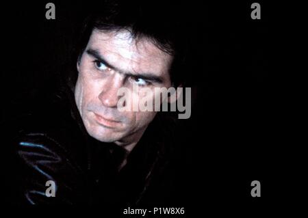 Original Film Title: BLACK MOON RISING.  English Title: BLACK MOON RISING.  Film Director: HARLEY COKLISS.  Year: 1986.  Stars: TOMMY LEE JONES. Credit: NEW WORLD PICTURES / Album Stock Photo