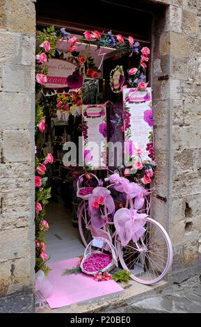 lavender shop in san gimignano, tuscany, italy Stock Photo