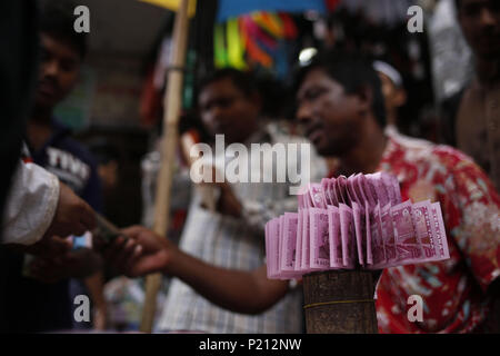 Bangladesh Taka Bank Notes Stock Photo: 56047882 - Alamy