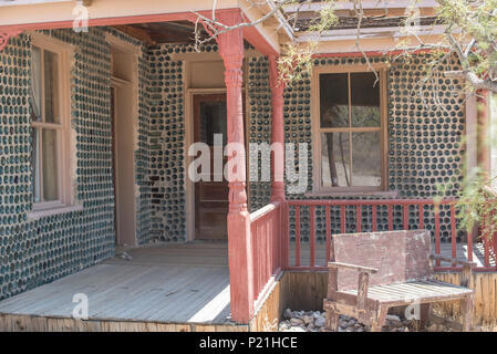 Tom Kelly's Bottle house in Rhyolite historic gold mining ghost town ...