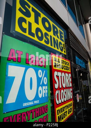 Maplin s Electronic Store Closing Down City of London London